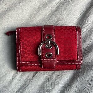 Vintage Red Coach Wallet with Jacquard Print and SoHo Buckle